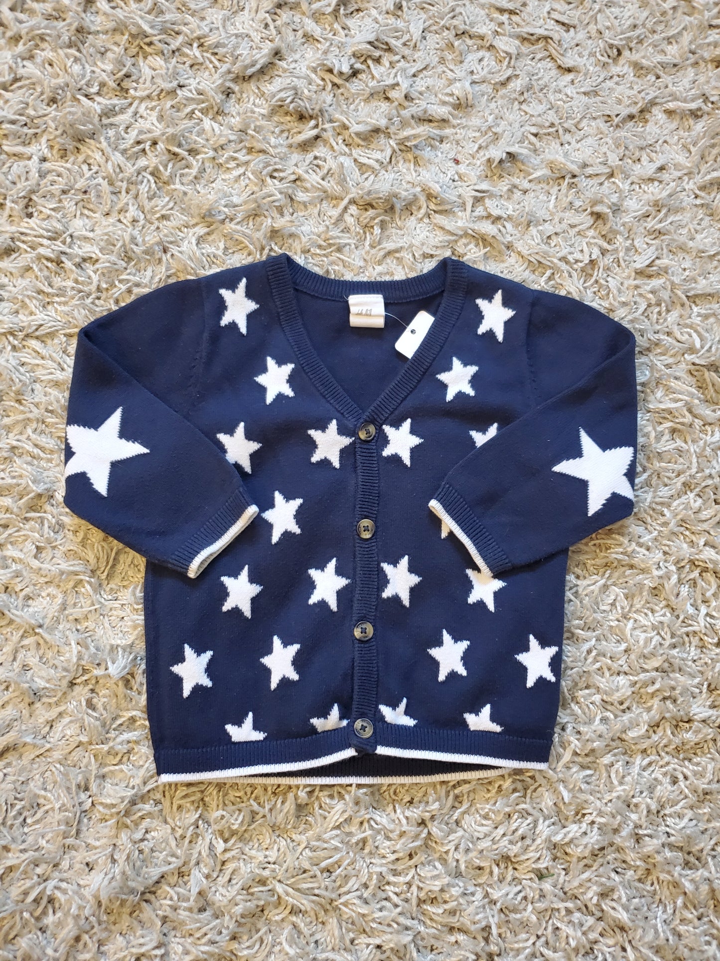 H&M infant cardigan. Excellent used condition. Size 9-12 months.