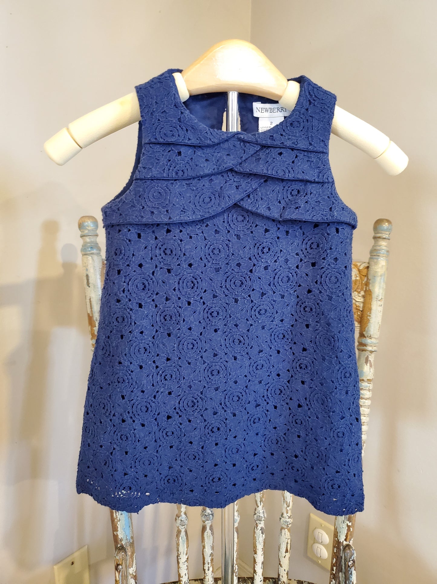 Newberry toddler dress. Size 2. Very good used condition.