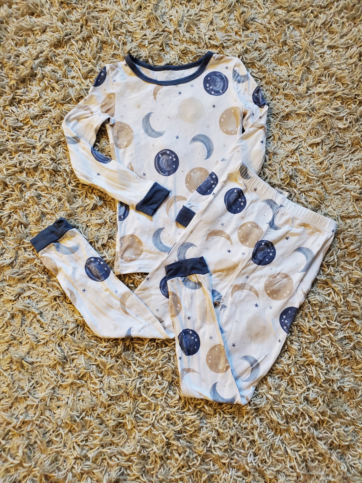 Milkberry pajamas. Size 4T. Super soft and lightweight. Very good used condition.