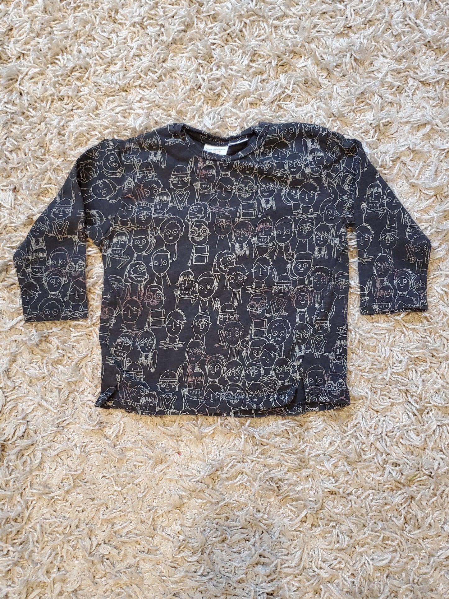 Zara Baby Boy long sleeve t-shirt. Size 12-18 months. Excellent used condition.