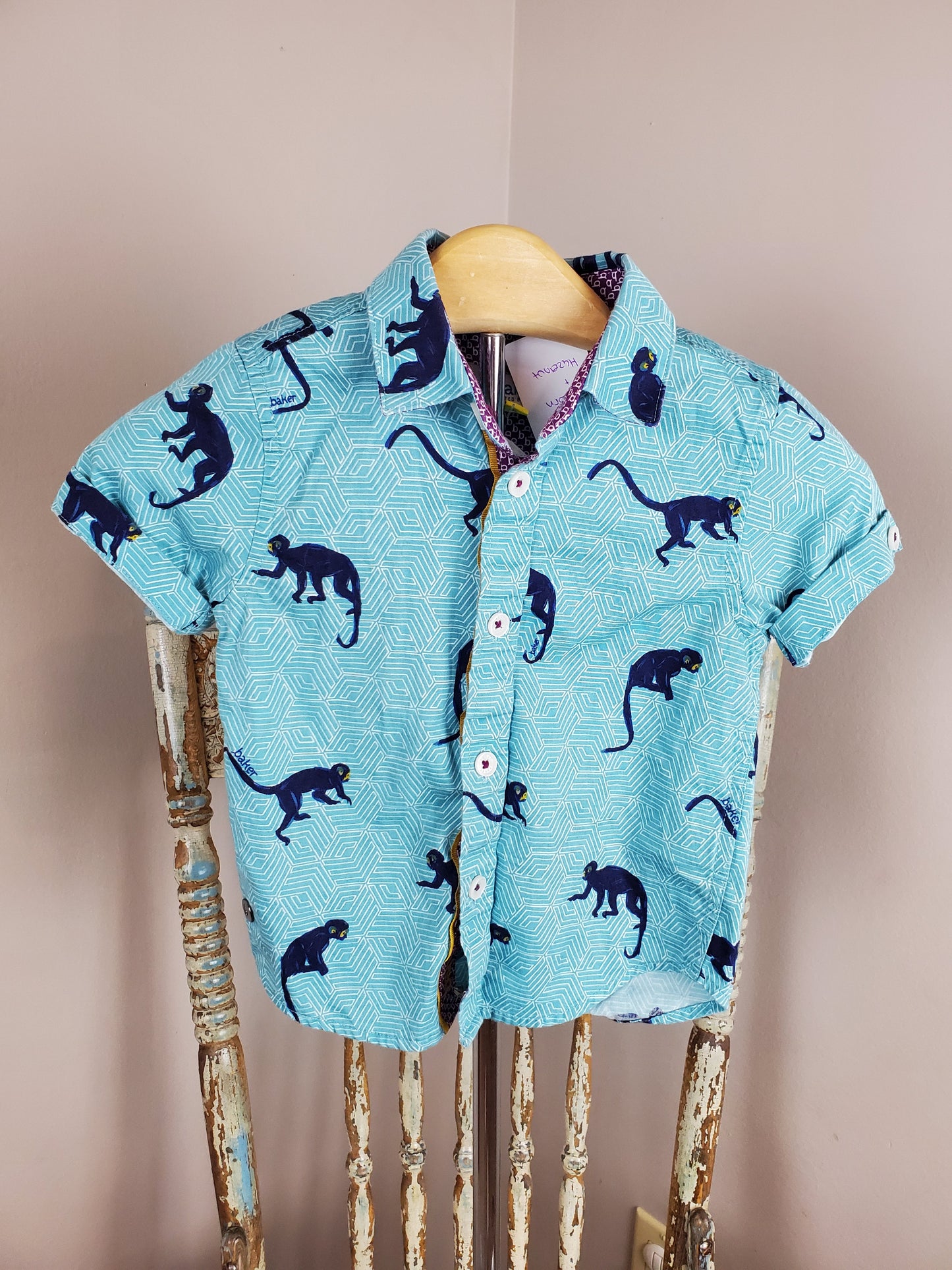 Baker by Ted Baker button down shirt. Size 12-18 months. Very good used condition.