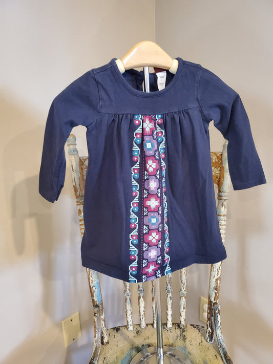 Tea toddler dress.  Size 18-24 months. Very good used condition.