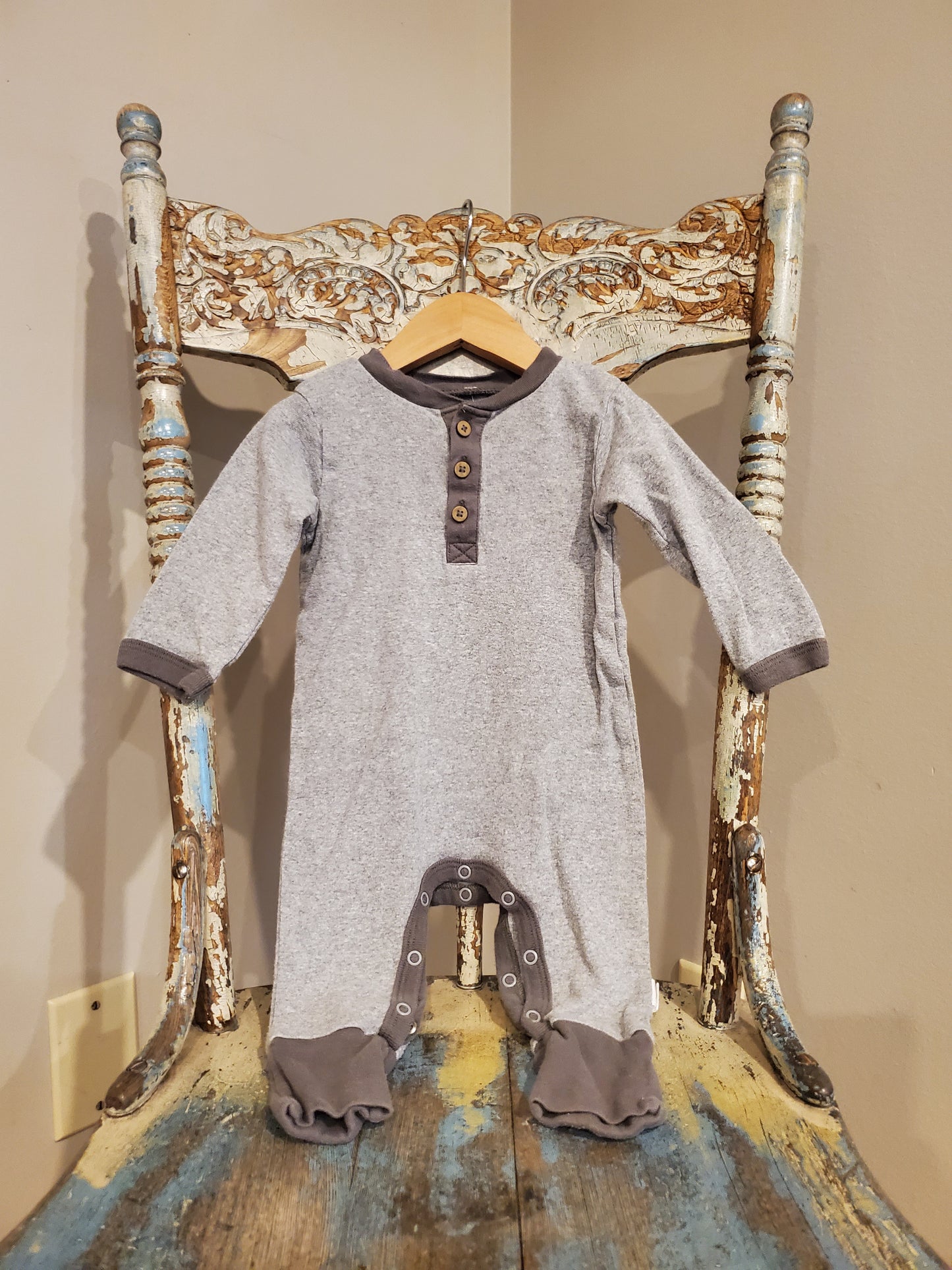 Burt's Bee's Baby romper. Size 3-6 months.  Excellent used condition.