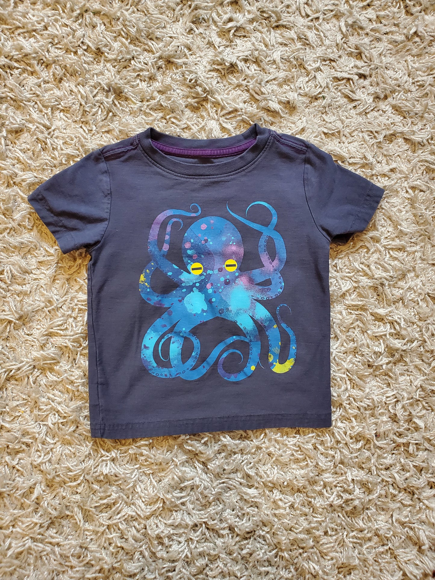 Tea brand t-shirt.  Octopus graphic design. Size 3T.