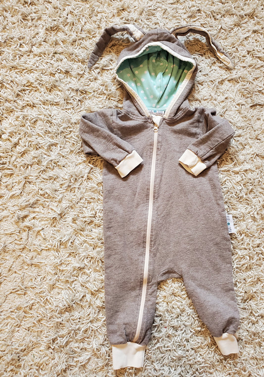 Purl Lamb bunny romper. Size 12-18 months. Excellent used condition.
