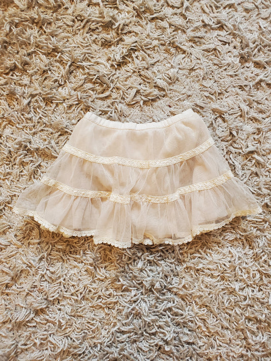 Baby Gap lacey infant skirt. Size 3-6 months.  Excellent used condition.