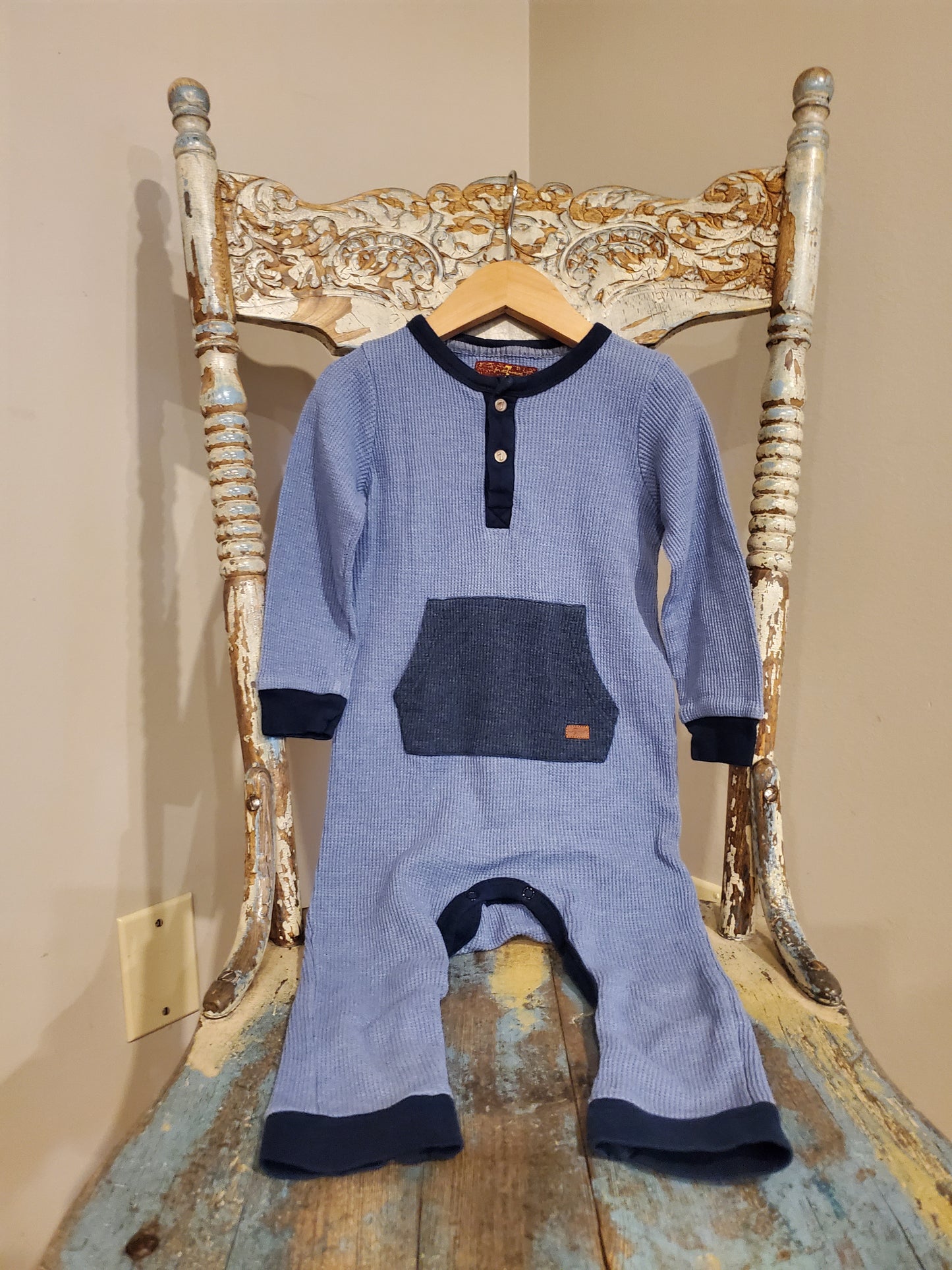 7 for all mankind romper. Size 18 months. Excellent used condition.