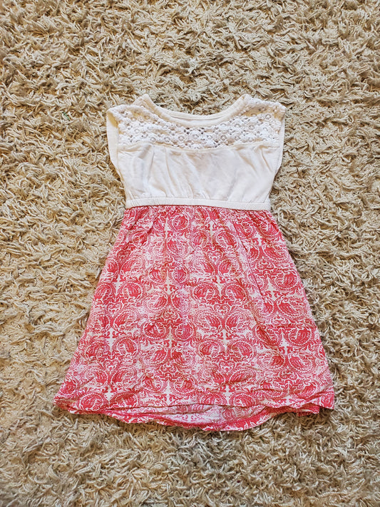 Tucker and Tate casual dress. Size 4T. Good used condition.